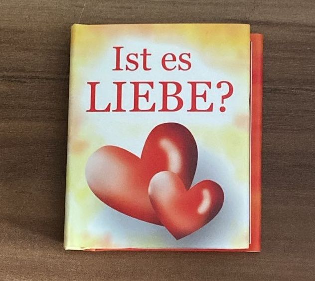 Livres: Ist es Liebe? – D'occasion à Wagenhausen par Kahlen