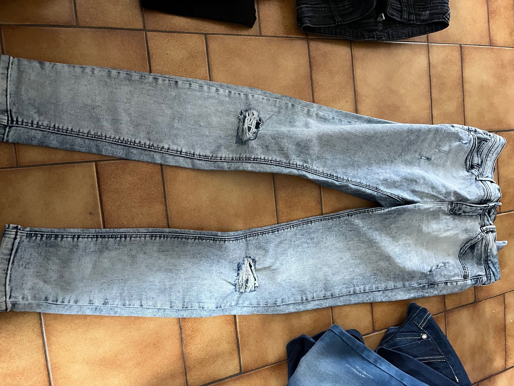 Jeans: Lot 3 jeans Taille 38 maman – Gebraucht aus Veyrier von kimedovapa 4