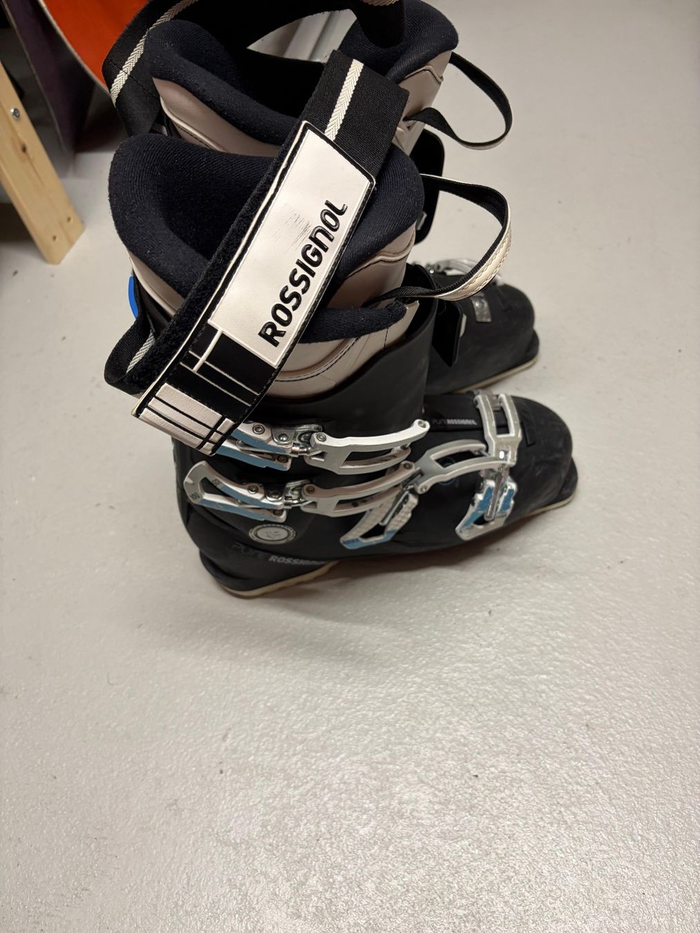 Rossignol Skis: Ski shoes / Skischuhe – Gebraucht aus Zürich von Yevgi 2