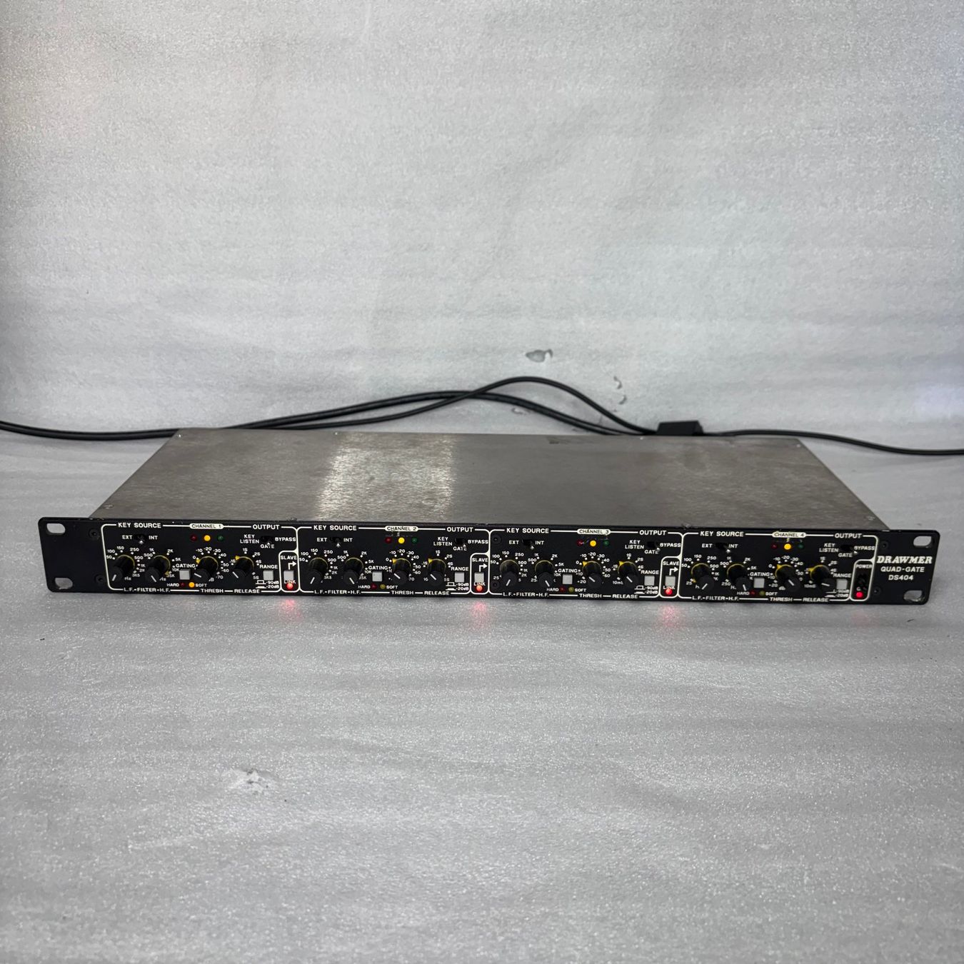Musikinstrumente: Drawmer DS 404 à vendre – Gebraucht aus Genève von Beeno01