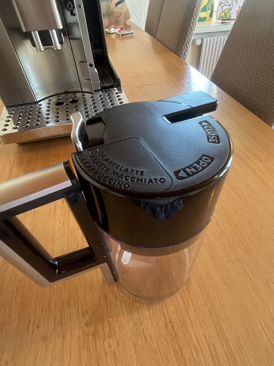 De'Longhi Macchine per caffè & Macchine per espresso: Delonghi PrimaDonna - Kaffeevollautomat – Usato da St. Gallen venduto da louis.anton 7
