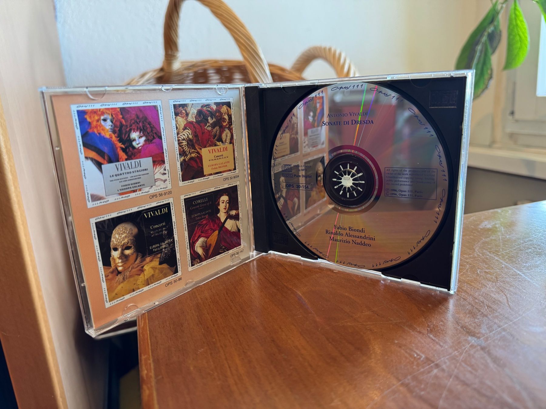 CD: Vivaldi, Fabio Bondi - Sonate di Dresda - SRA05A – Nuovo (secondo la descrizione) da Küsnacht ZH venduto da pdproject 2
