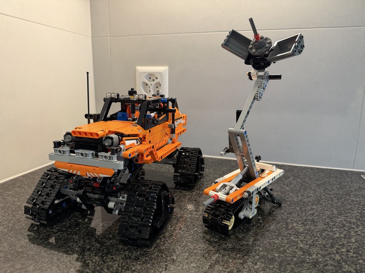Lego Kit di costruzioni: Lego Technik Arktis Kettenfahrzeug 42038 2 – Usato da airolo venduto da unimo78