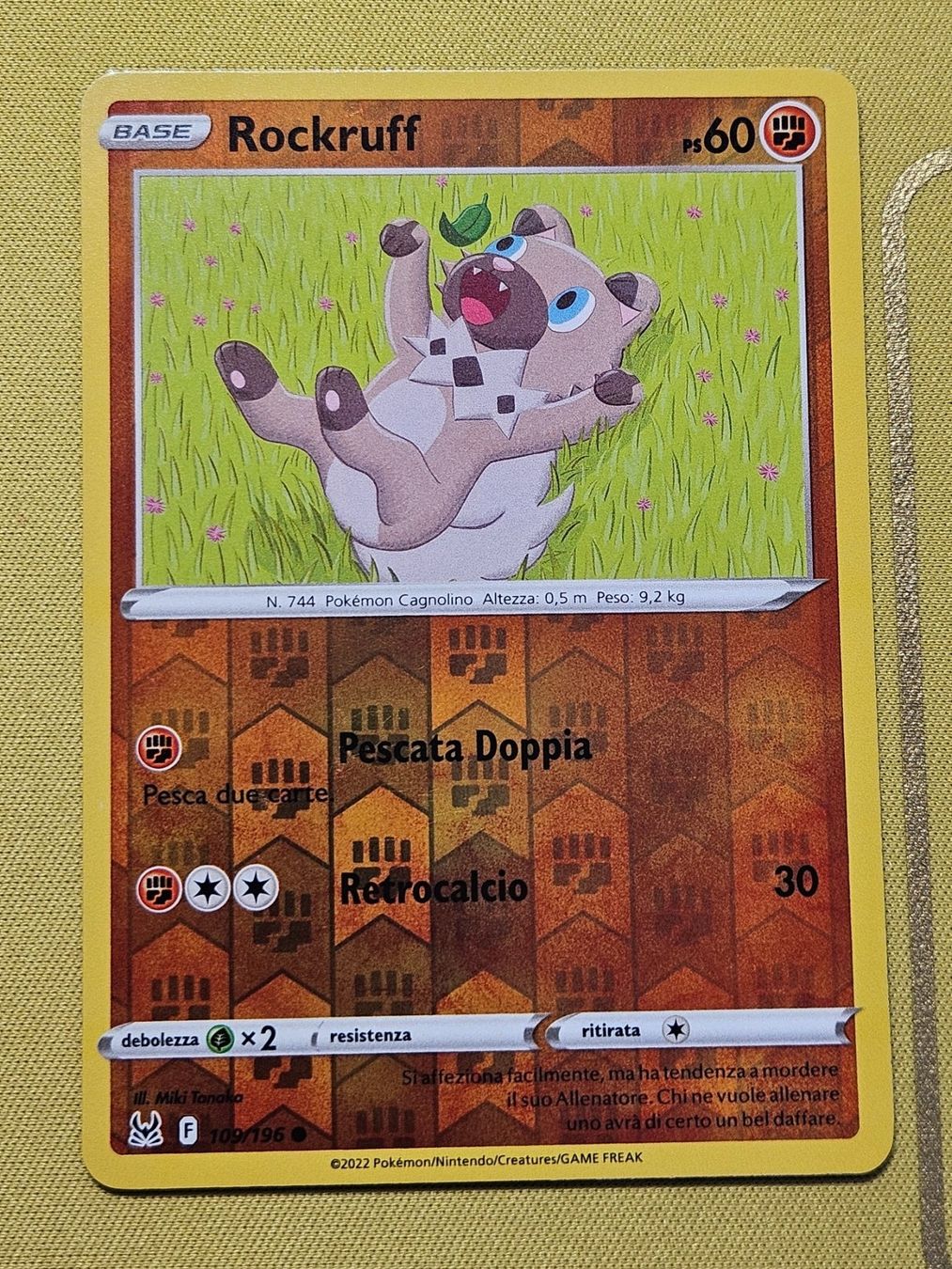 Pokémon Carte collezionabili: Lost Origin - Rockruff 109/196 IT – Usato da Bellinzona venduto da Pokemarco