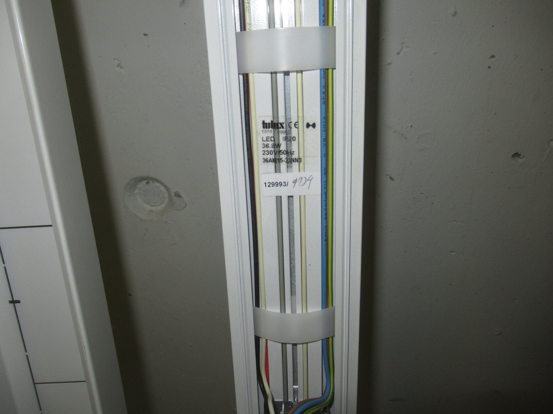 Tulux Lampade: Tulux LED Lichtleiste NOT 36AM15-33NN3 – Usato da Männedorf venduto da livesteam 2
