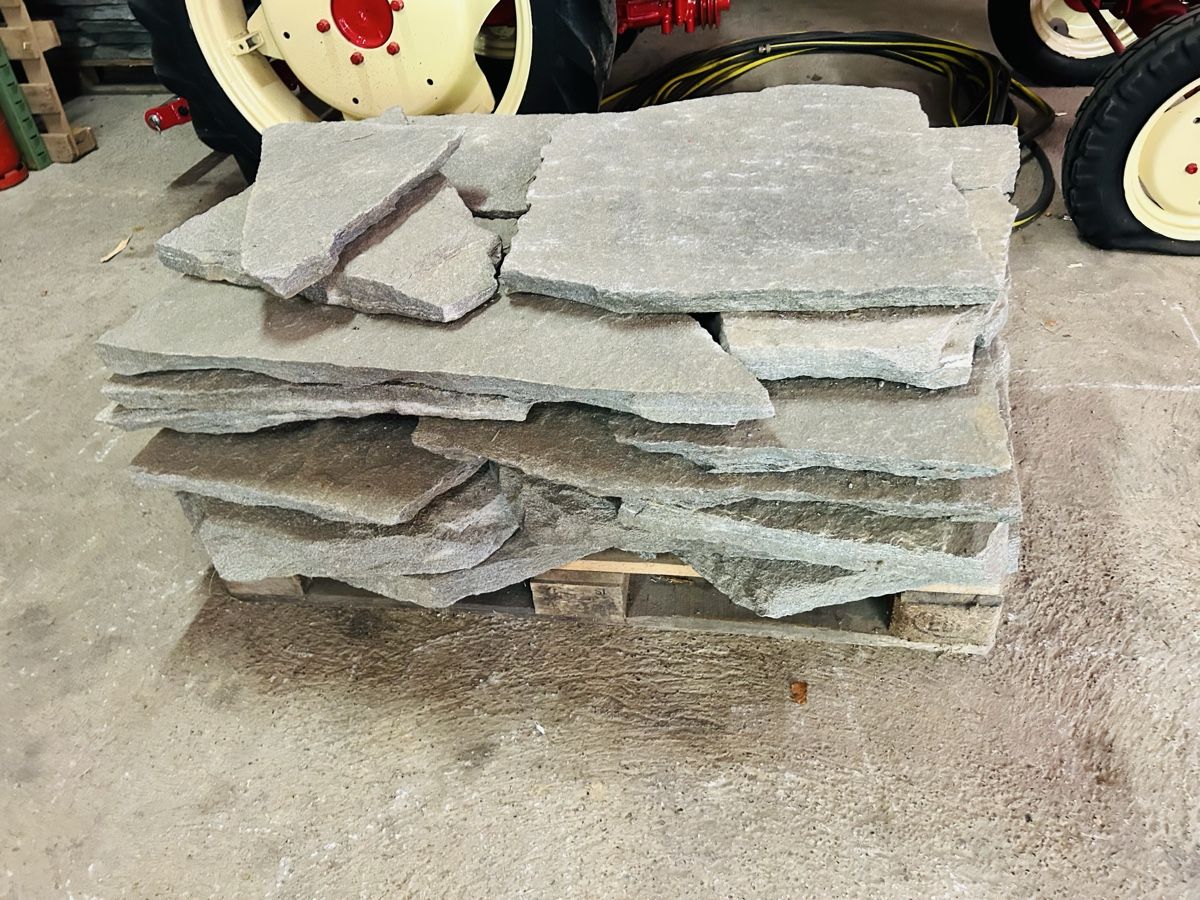 Rivestimenti per pavimenti: Formwilde Granitplatten / Natursteinplatten / Gartenplatten – Usato da Goldingen venduto da sutej2