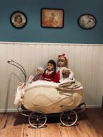 Antiker Puppenwagen
