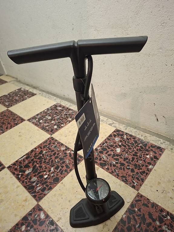 Pumpen: Neue Velopumpe – Gebraucht aus St. Antoni von Menzce 1