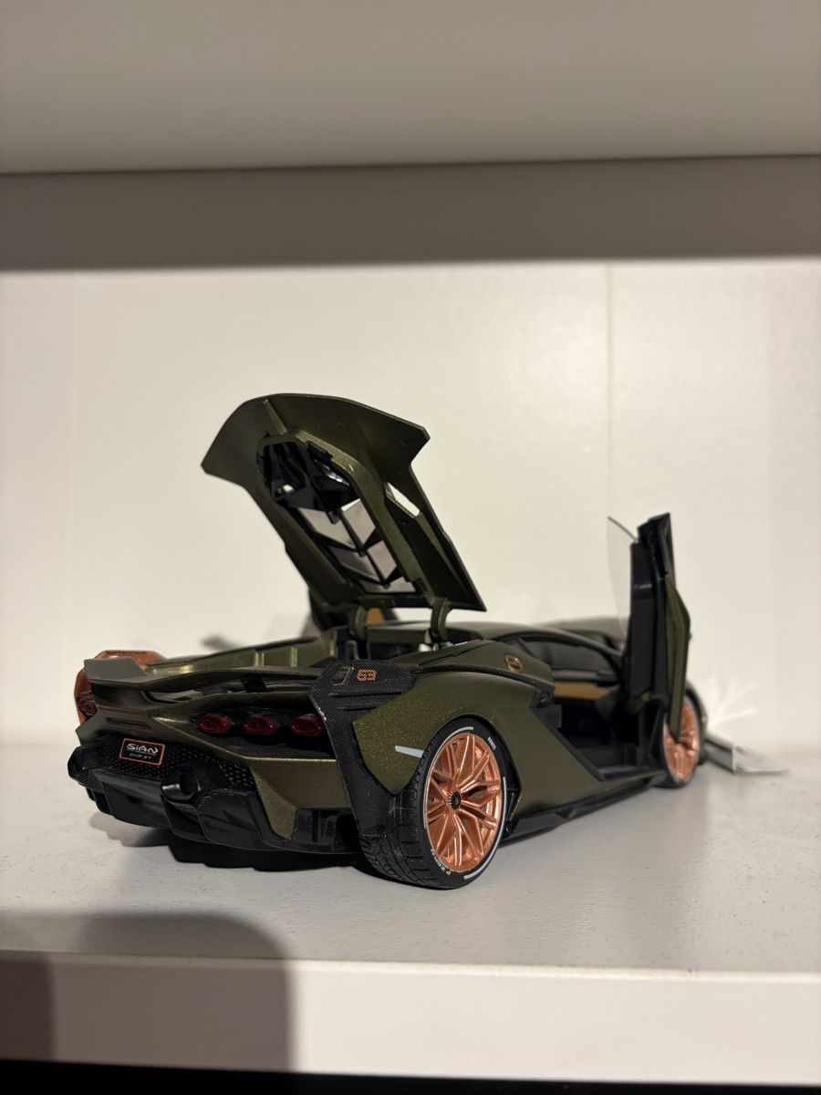 Lamborghini Modellini d'auto: Lamborghini Sian 1/18 – Nuovo (secondo la descrizione) da Gland venduto da rom_x75q 3