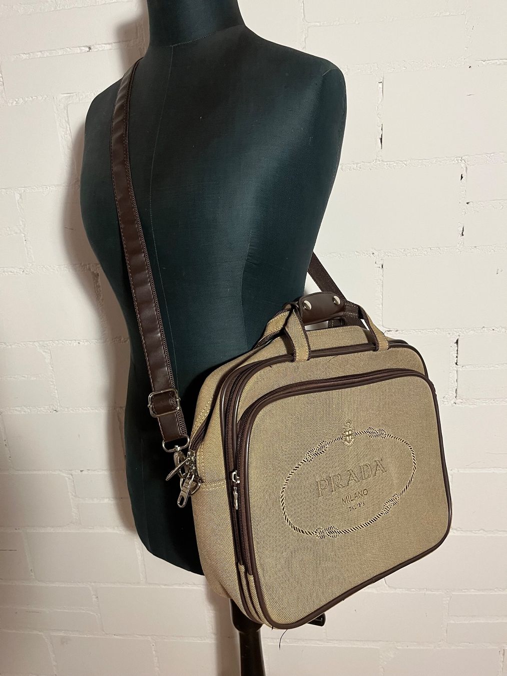 Borse: Vintage Reisetasche Umhängetasche – Usato da Zürich venduto da olivier0310
