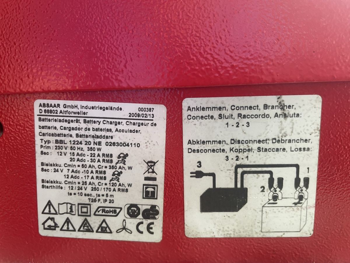 Caricabatterie: Ladegerät Absaar 30 AMP 12V u.24Volt – Usato da Ibach venduto da brunnen55 2