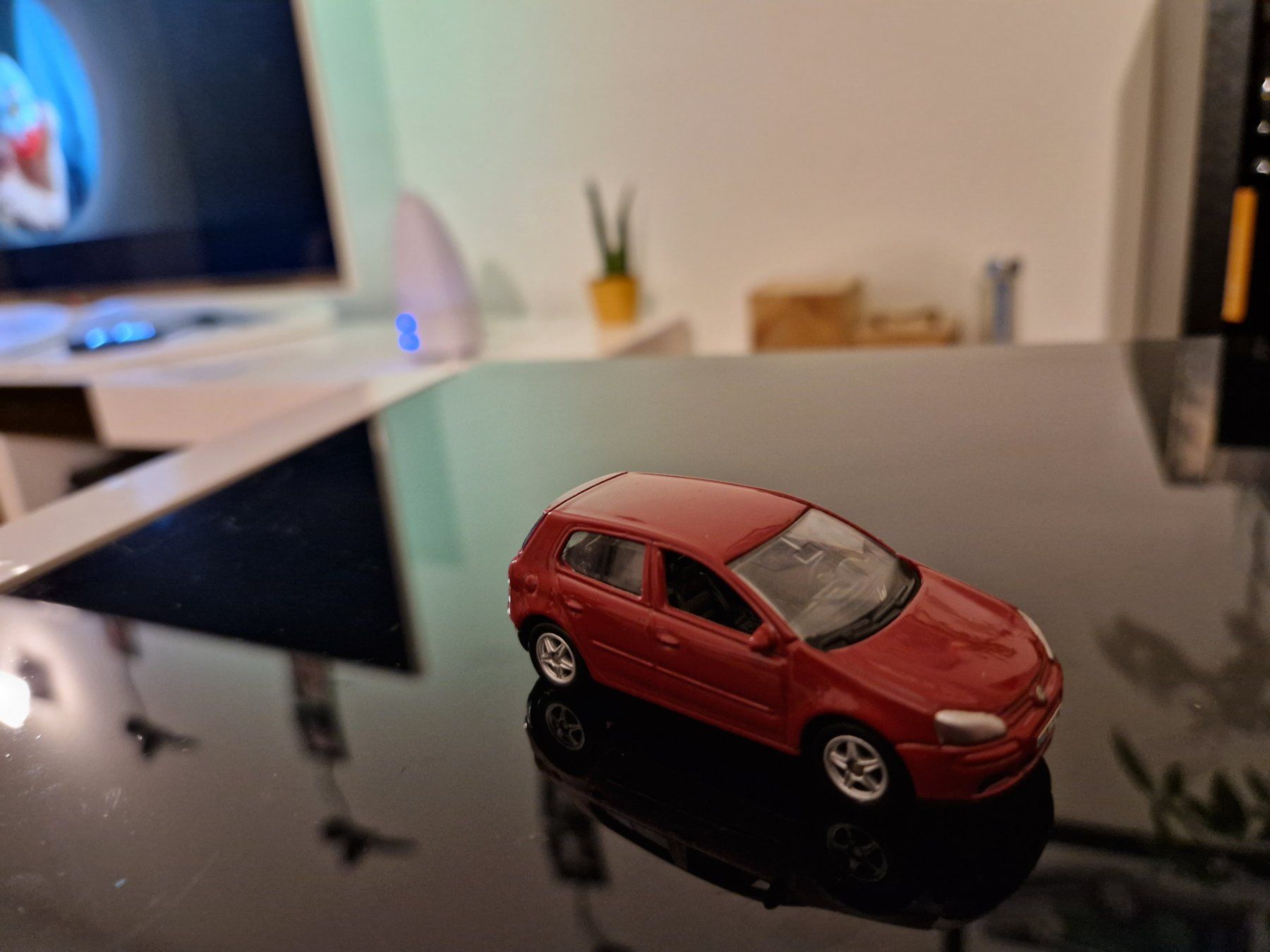 Volkswagen Modellini d'auto: Vw Golf V scale 1/43 – Usato da Meggen venduto da GoncallvesTiago21