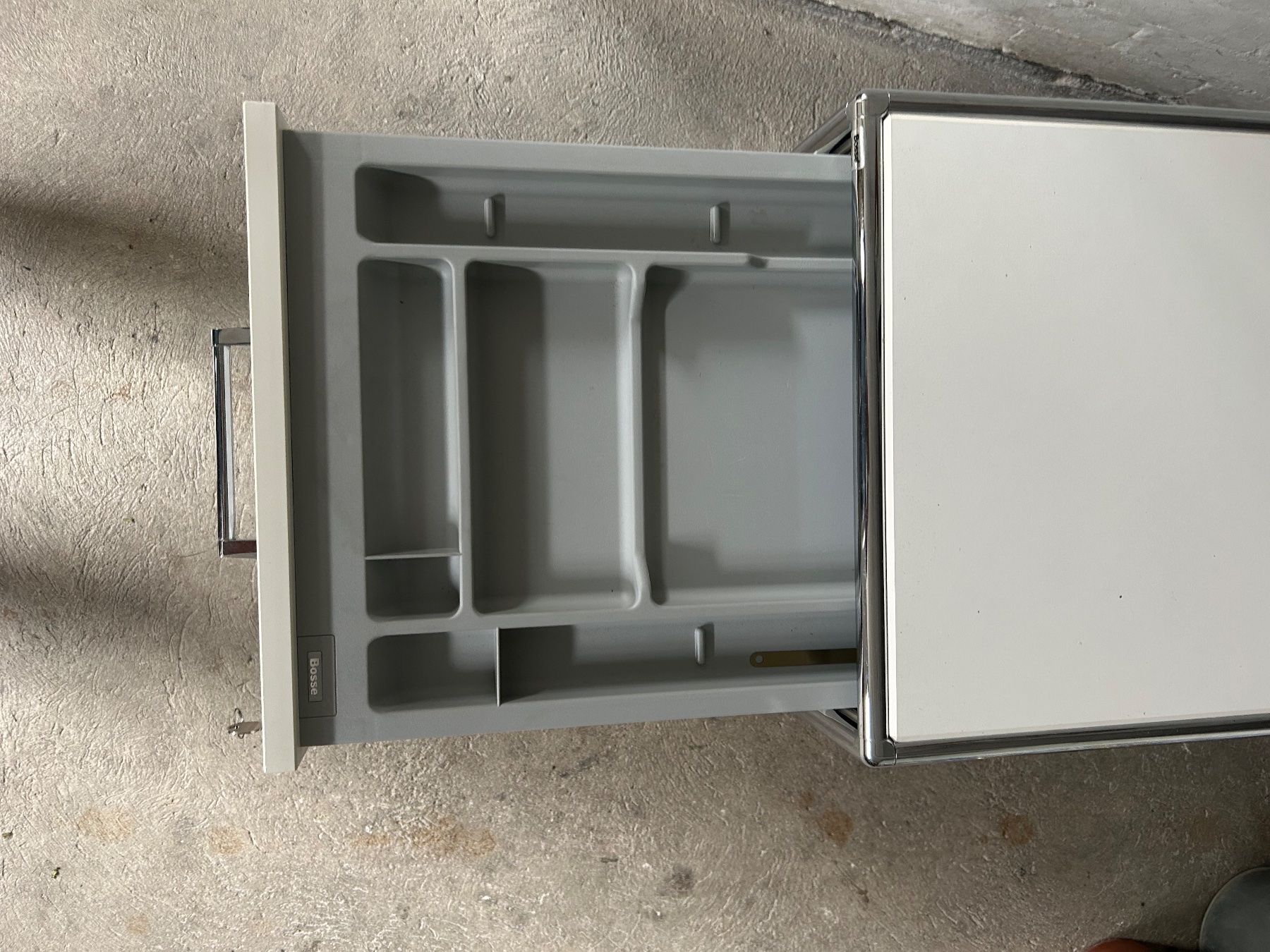 Korpus: Bosse modul space Rollcontainer NP 1400.- – Gebraucht aus Rorschacherberg von Svebe 3