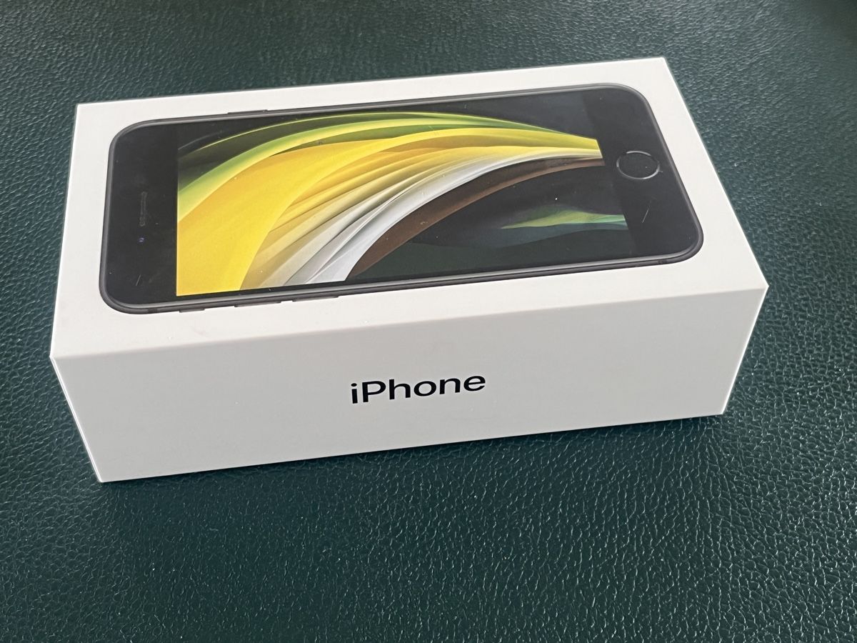 Apple Telefoni cellulari / Smartphones: iPhone SE 2. Gen. 2020 64 GB – Usato da Laupen BE venduto da Rohe5500 4