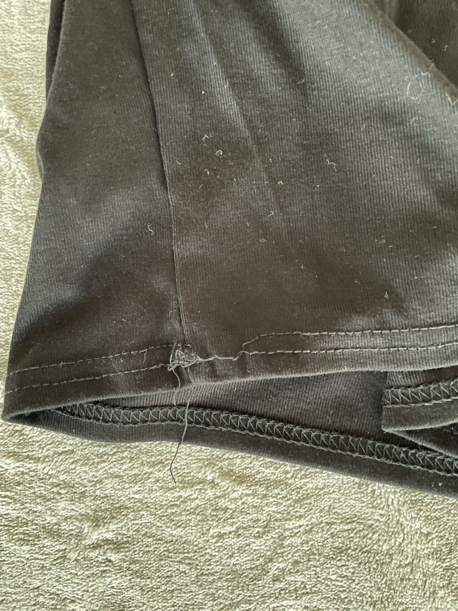 Pullover & Sweatshirts: Schwarzes Langarmshirt, Gr. XS – Gebraucht aus Stein AG von t050525 3