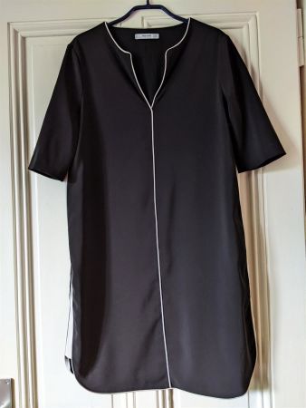 MANGO : Robe graphique noire-crème M