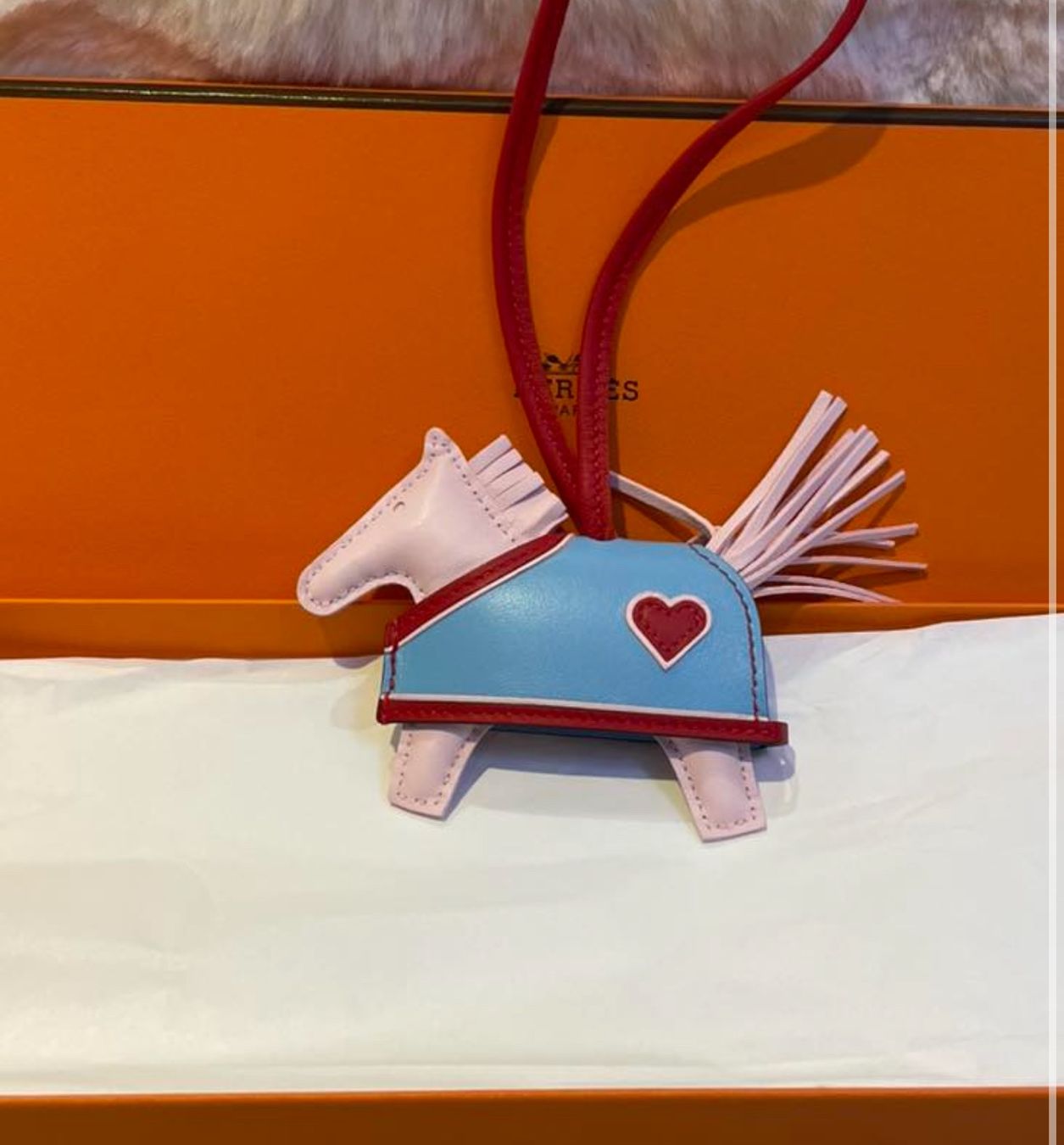 Hermès Portachiavi: Hermes Rodeo Robeo PM charm – Nuovo e nell'imballaggio originale da Kilchberg ZH venduto da cruella