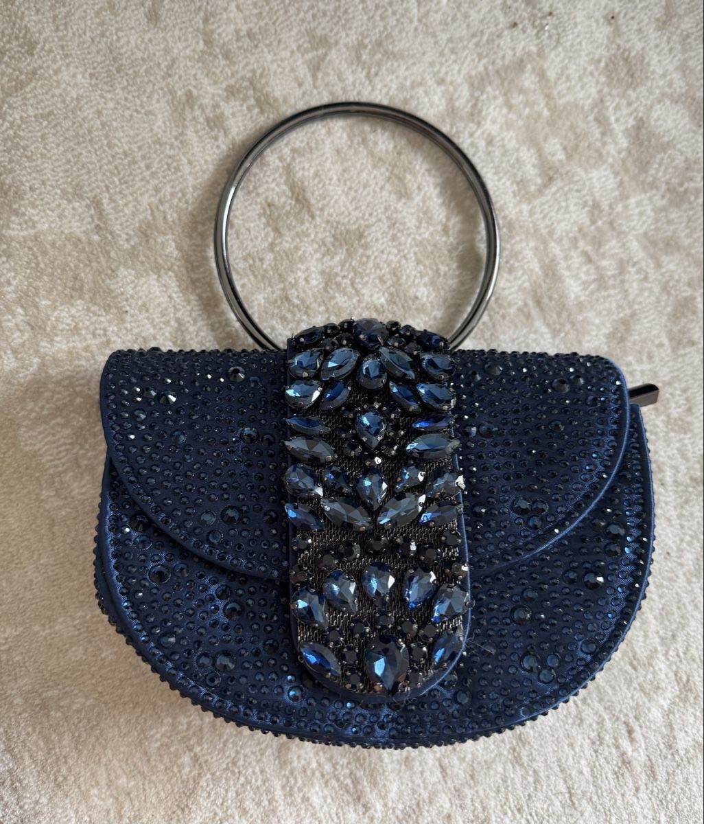 Sacs femmes: Dunkelblaue Strass-Abendtasche mit Ringgriff und Kette – Neuf avec emballage d'origine à Zürich par di_archive 1