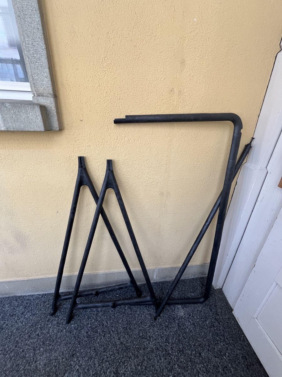 IKEA Kleiderständer Turbo schwarz (Gebraucht) in Oberburg für CHF 14 – nur Abholung auf Ricardo kaufen