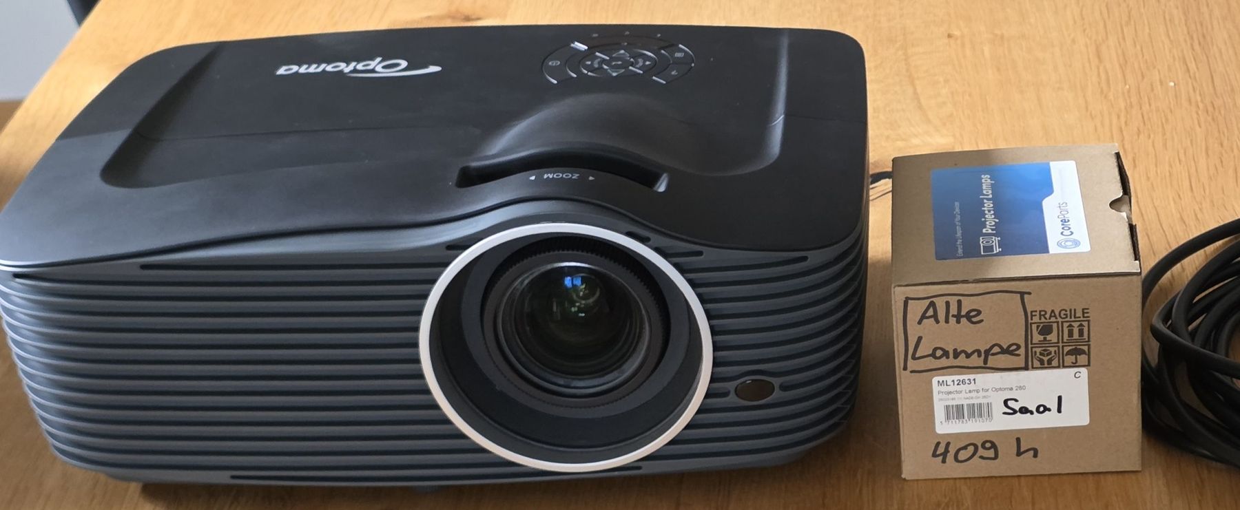Videoprojektoren: Beamer Optoma DLP 501 – Defekt aus Kölliken von Aargauer7