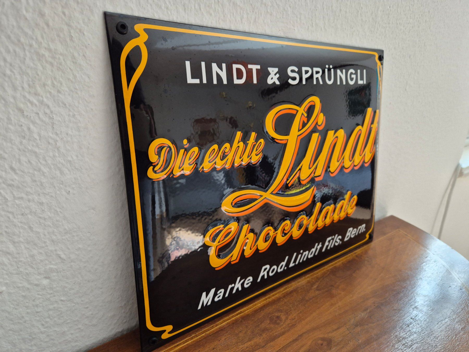 Lindt Insegne: Emailschild Lindt & Sprüngli Chocolade Emaille Schild Retro – Nuovo (secondo la descrizione) da Schaffhausen venduto da pfanis09 8