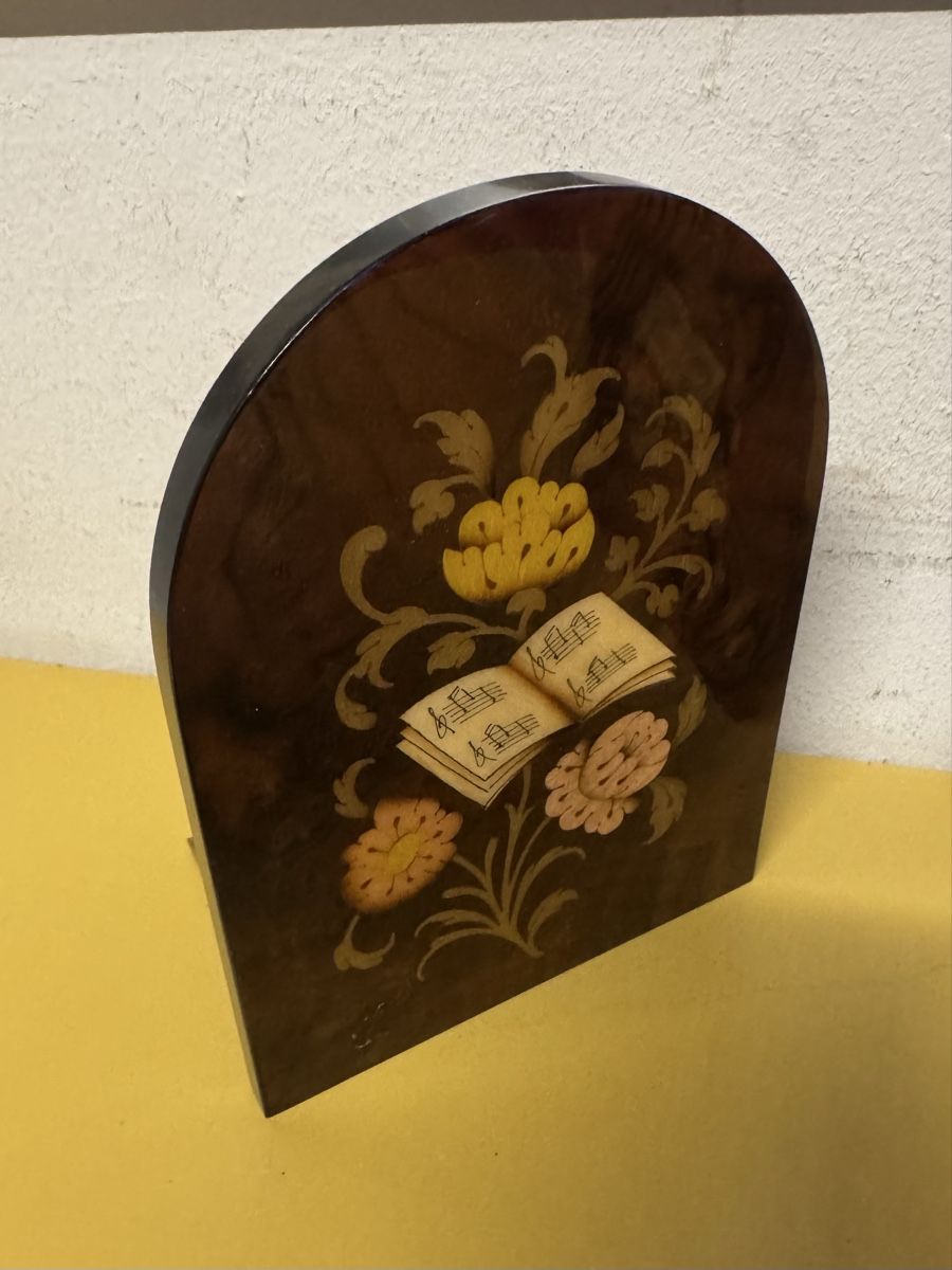 Altro in Decorazioni & Accessori: Buchstützen Holz  – Usato da Schlieren venduto da Freundlich02 2
