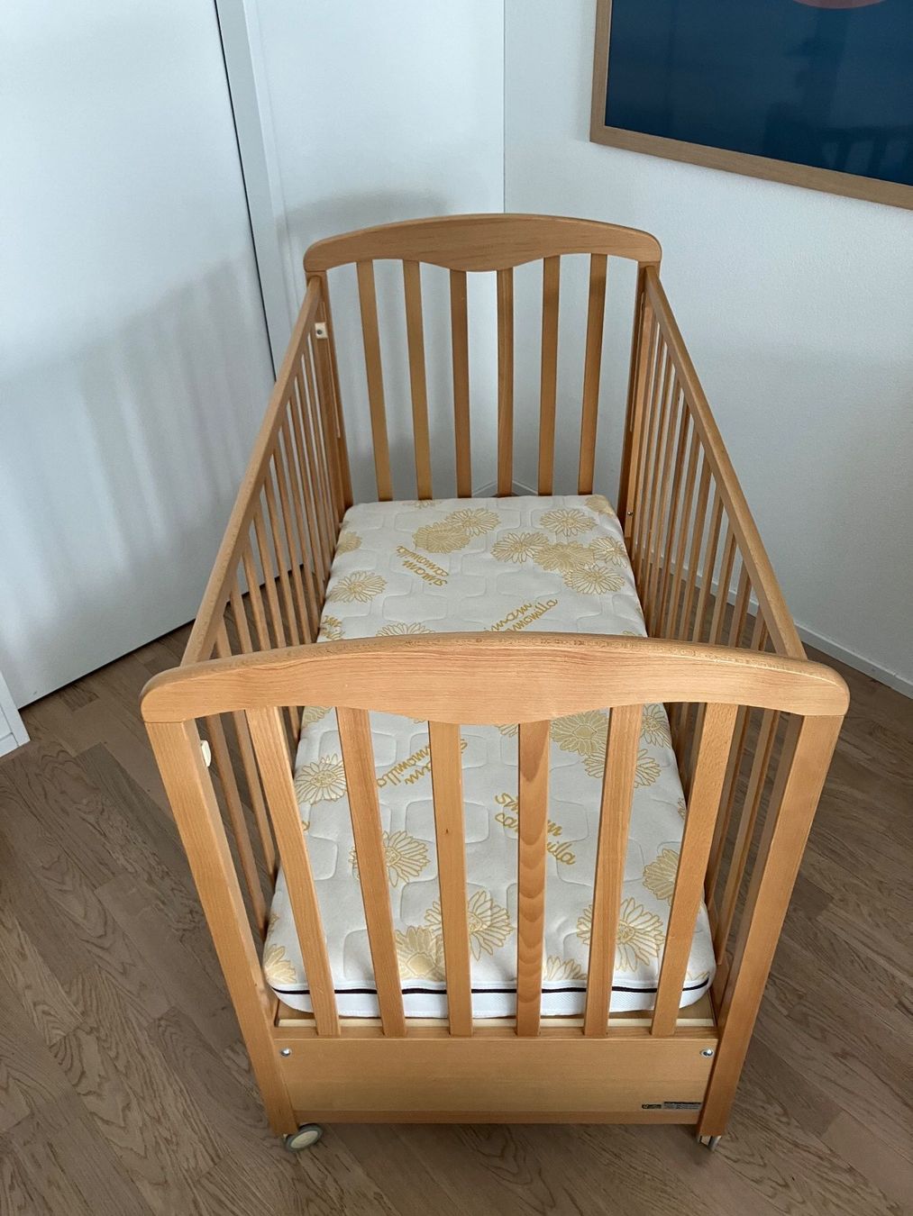 Betten: Lit bébé bois Foppapedretti + matelas EUP47 – Gebraucht aus Zürich von MariondeZurich 4