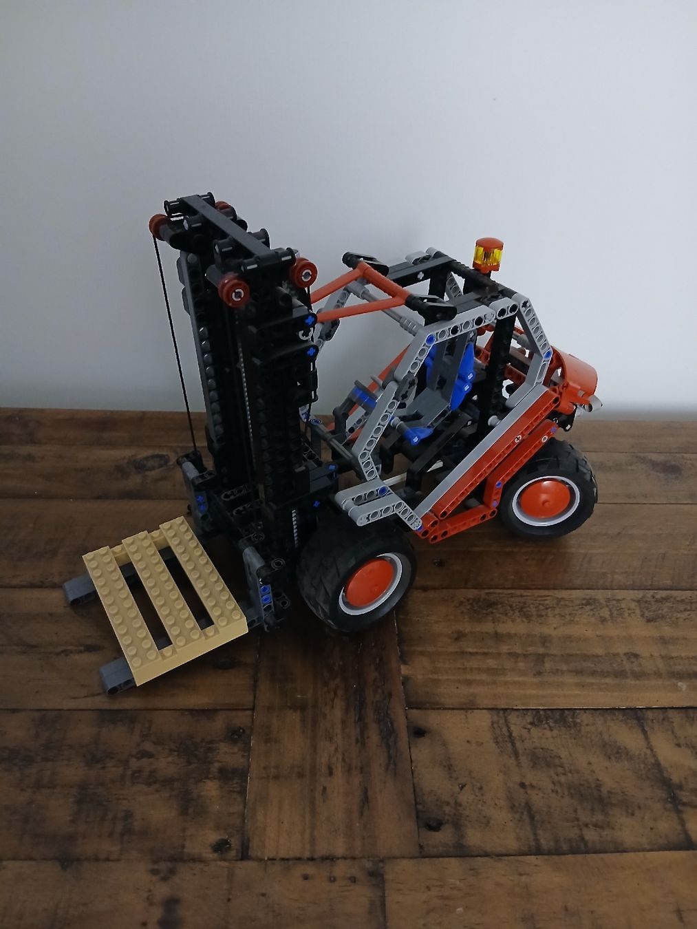 Lego Spielzeuge: Lego 8416 Gabelstapler – Gebraucht aus Rapperswil SG von cosiba01