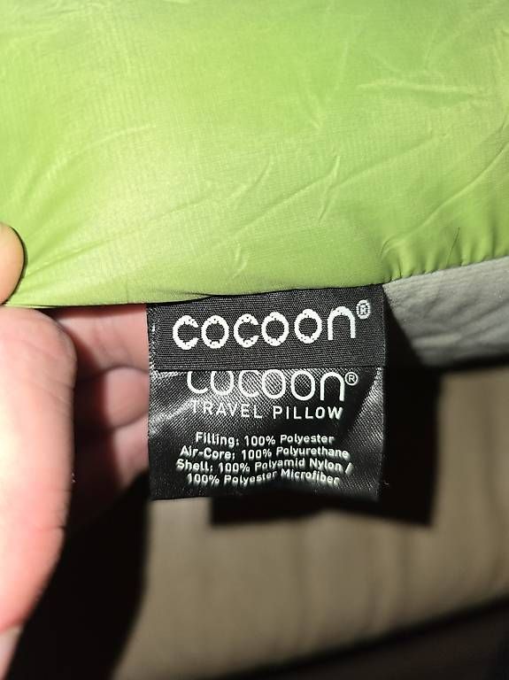 Cocoon Cuscini: Cocoon Travel Pillow medium – Usato da Milken venduto da Swissarmyknife89 2