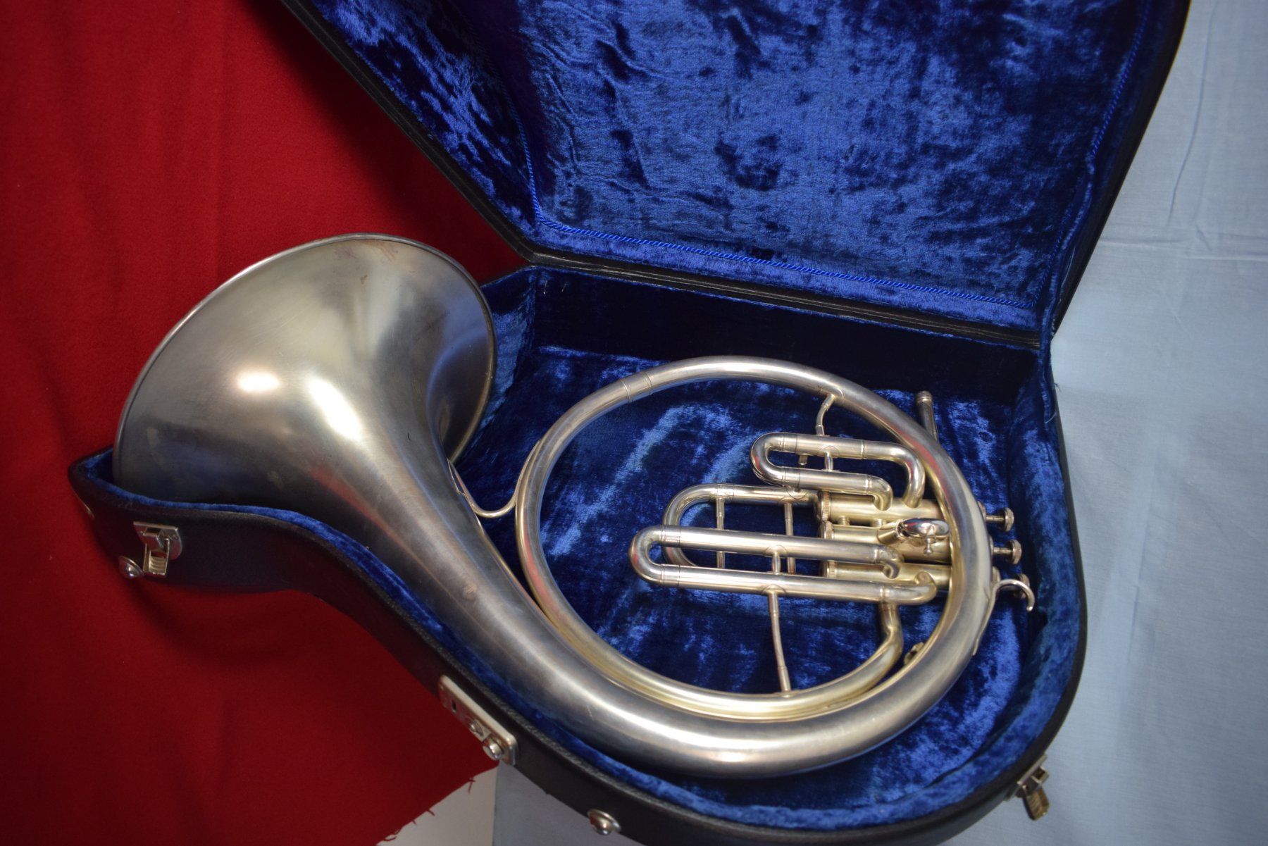 Musikinstrumente: Nr. 6 Waldhorn  HIRBRUNNER SUMISWALD INSTR. FAB – Gebraucht aus Zürich von Brockito 3