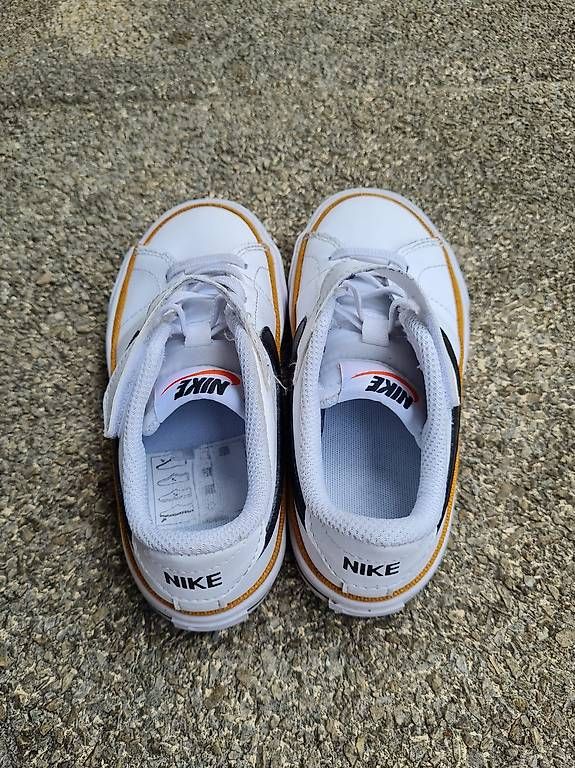 Schuhe für Jungen: Nike Sneaker Gr. 28 – Gebraucht aus La Heutte von tau_5vvl 1