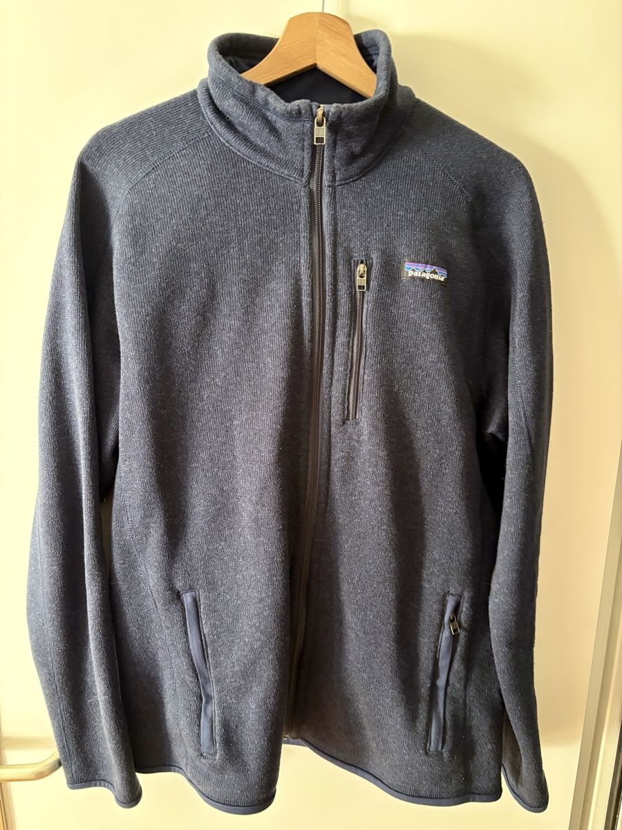 Patagonia Vestes: Patagonia Jacket Navy Blue Size L – D'occasion à Le Grand-Saconnex par AlexeyYu