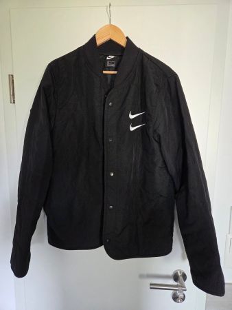 Nike Sportswear Swoosh Quilted Jacke Schwarz S