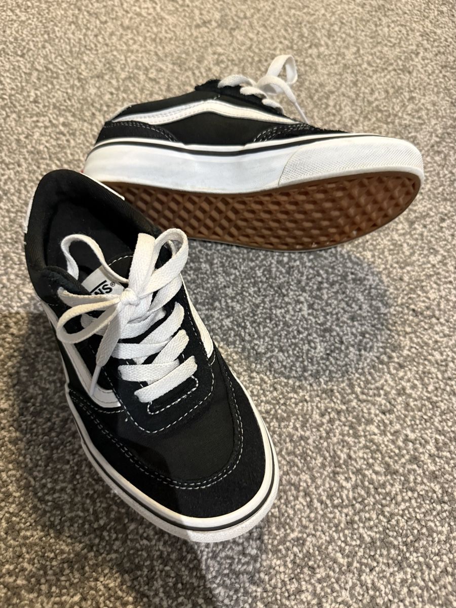 Scarpe per ragazzi: Vans Brooklyn Gr 33 – Usato da Oberwil BL venduto da napetak 1