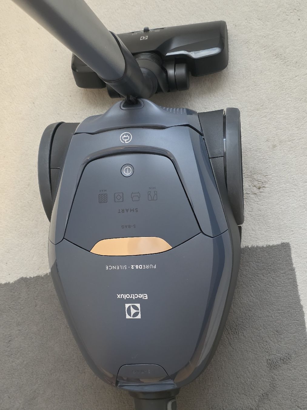 Electrolux Aspirapolveri & Accessori: Electrolux D8.2 Silence Vacuum Cleaner – Nuovo (secondo la descrizione) da dussnang venduto da sachin18 5