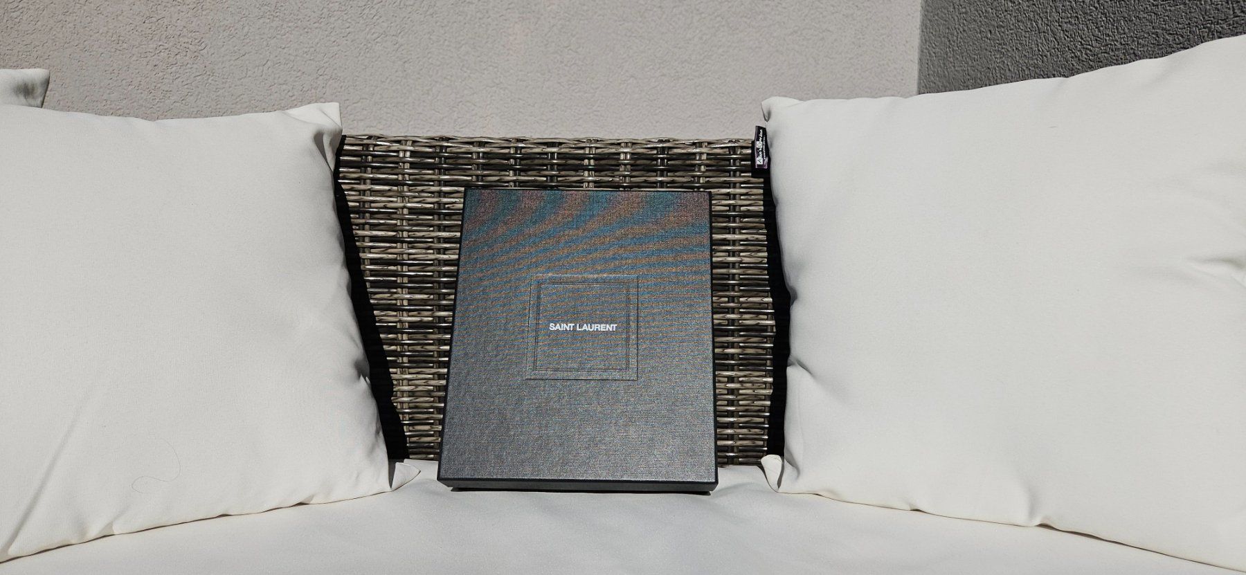 Saint Laurent Autres décorations & accessoires: Saint Laurent - Boîte, noir – D'occasion à Riddes par LuXuriousExcess