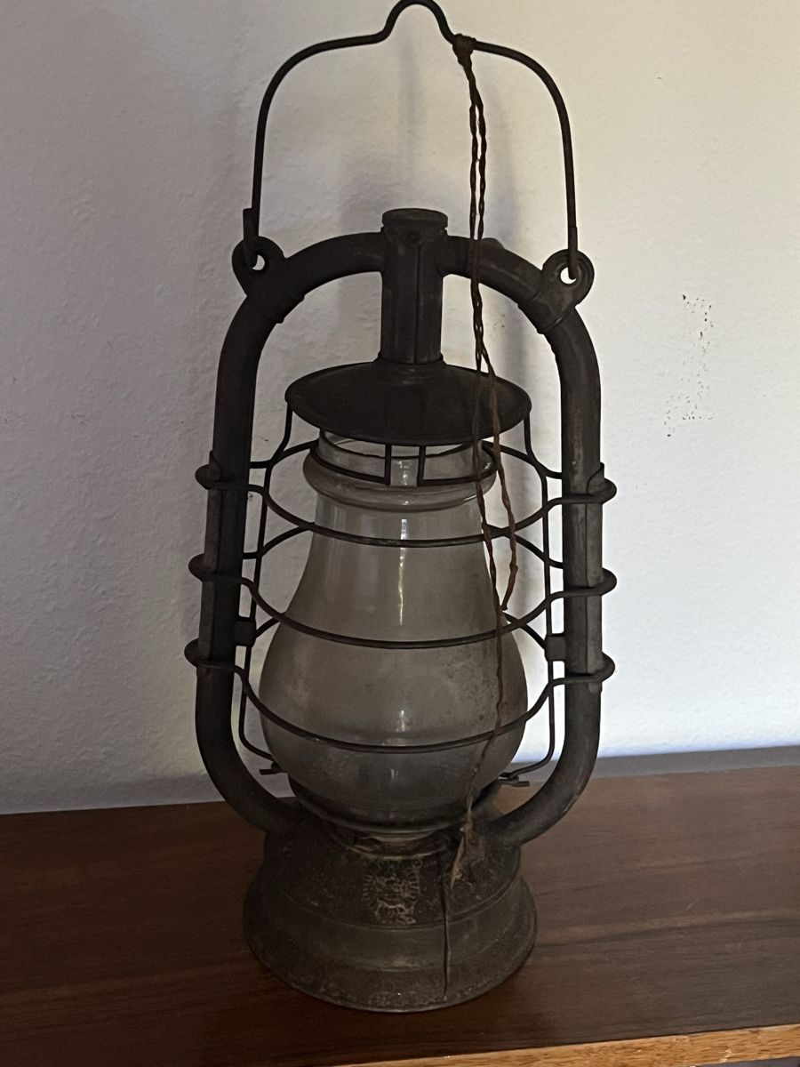 Lampade: Feuerhand 323 sturmlaterne – Usato da Niederurnen venduto da gebrauchtbrauchbar