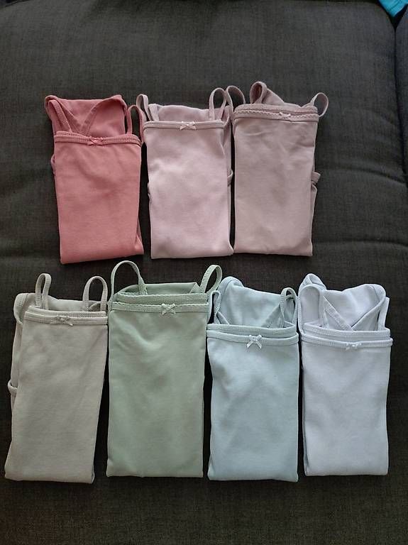 Sous-vêtements: Trägerbodys Gr. 98 – D'occasion à Dotzigen par Elicec01