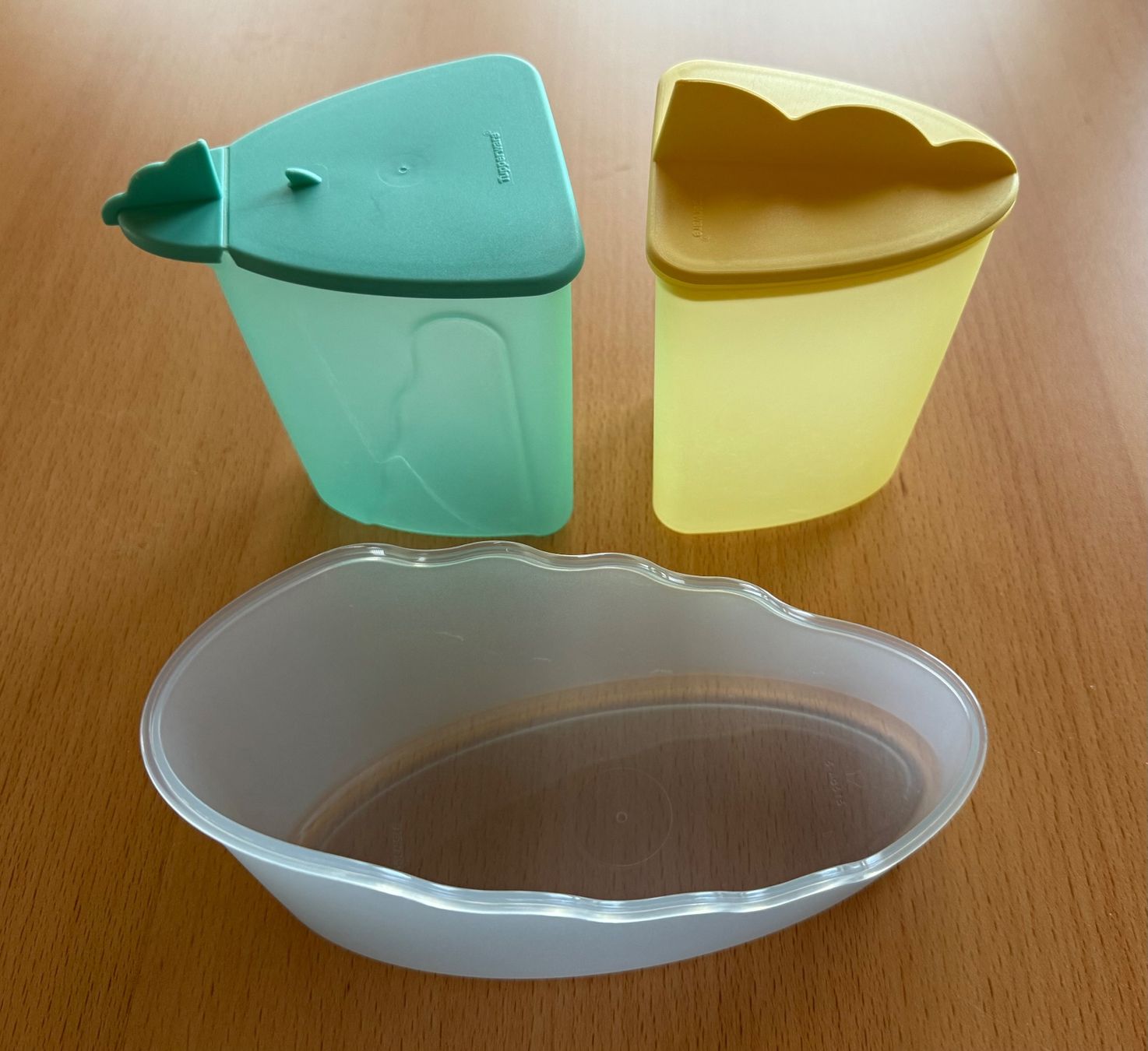Tupperware Contenitori & Simili: 2 Tupperware Krüglein à 350ml plus Ständer dazu – Usato da Wallbach venduto da logologo01 1