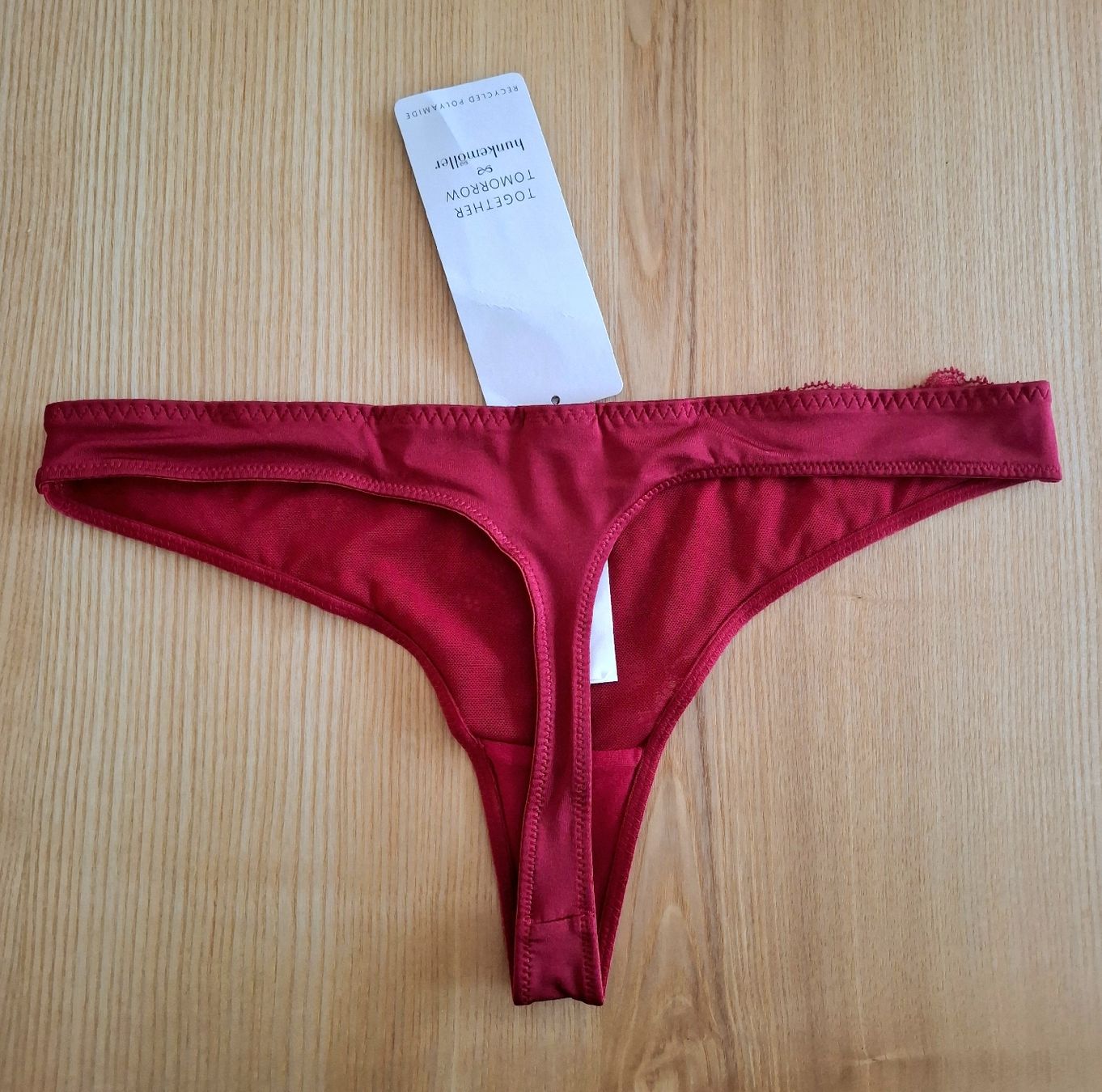 Hunkemöller Sonstige Unterwäsche: String Tanga Spitze Rot Grösse XS neu – Neu und originalverpackt aus Mollis von Fr.Dieti 1