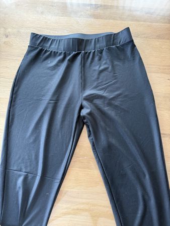 Schwarze Leggins, Grösse L