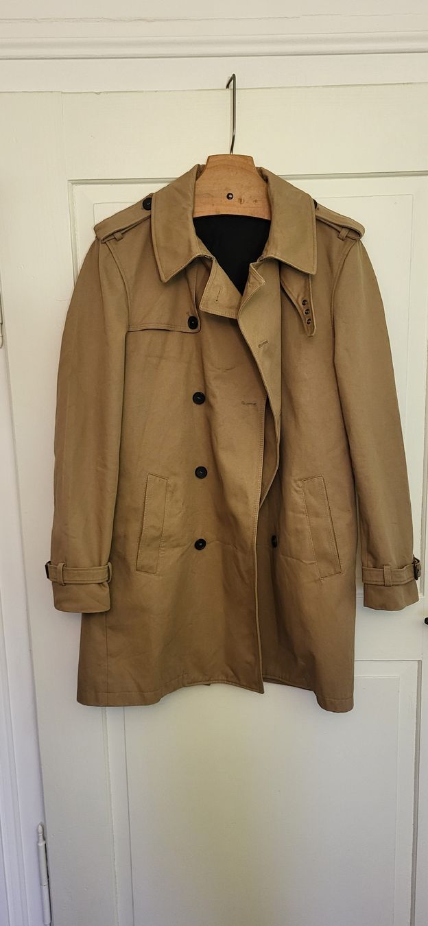 Kooples Cappotti: Mantel Trenchcoat von The Kooples – Usato da Langenthal venduto da Rogab 1
