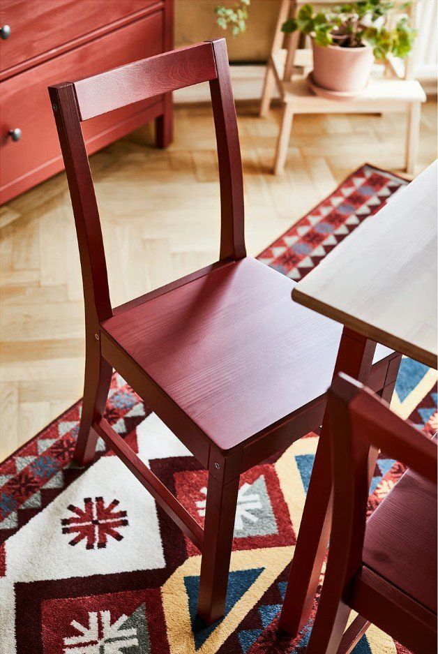Ikea Chaises: IKEA PINNTORP Chaise, teinté rouge – D'occasion à Riddes par IKEA_Riddes 1