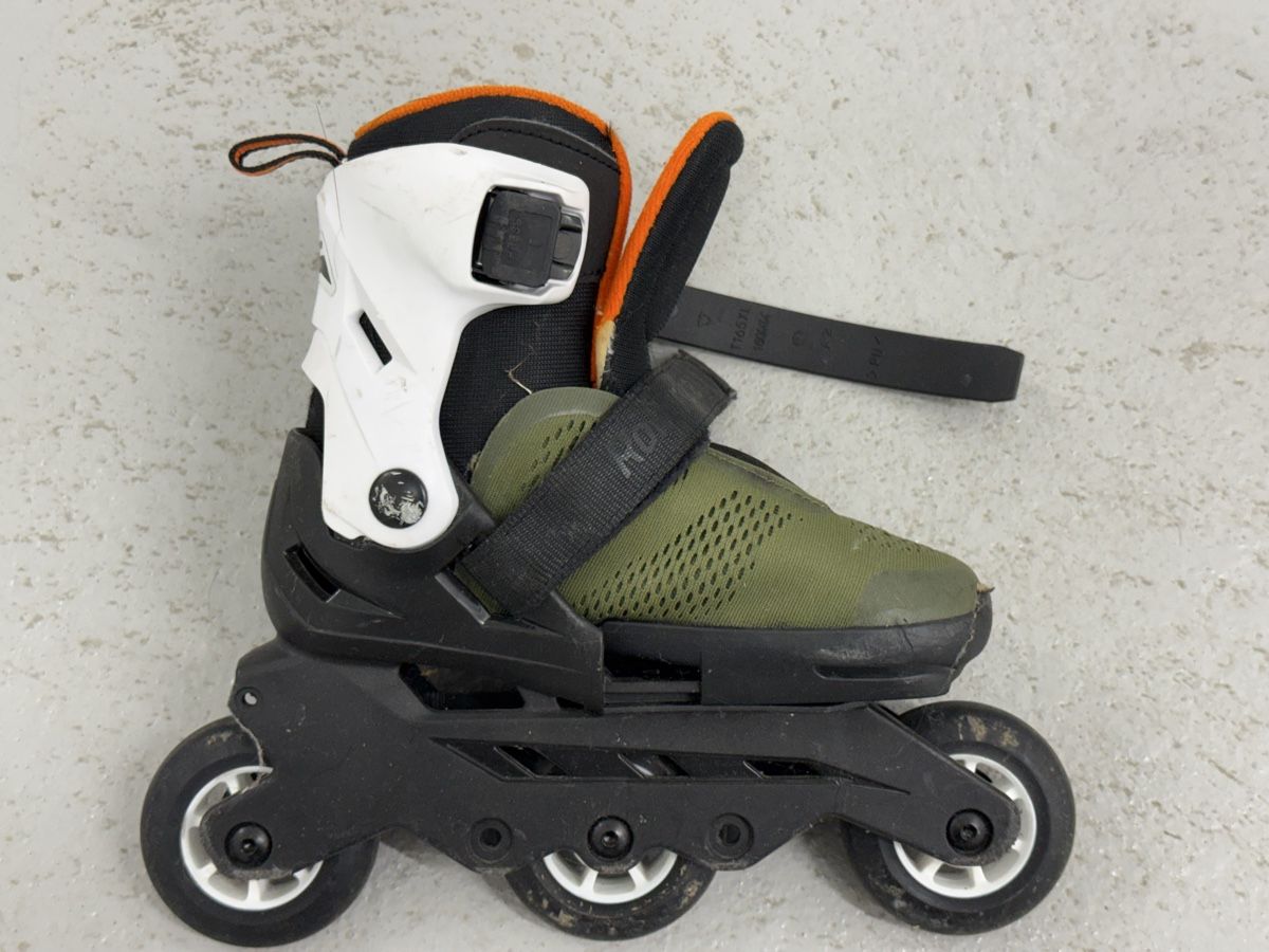 Pattini in linea & Pattini a rotelle: Kids Rollerblade Inline Skates - Size EU 28-32 – Usato da Hagendorn venduto da nik_9x6x 2