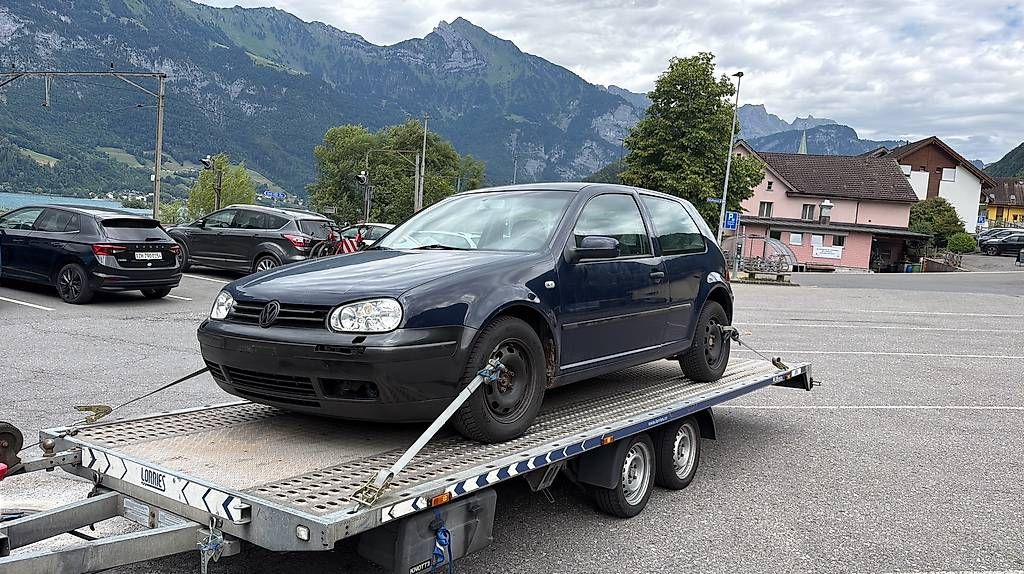 Autos: Vw Golf 4 1,9tdi – Gebraucht aus Dübendorf von Luis-330