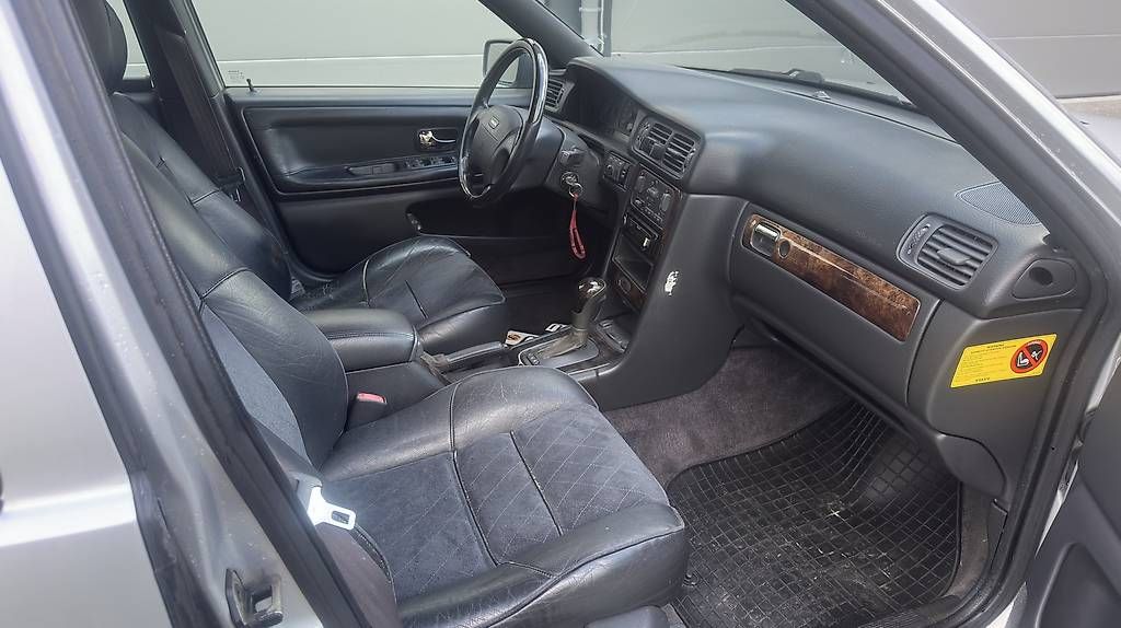 Automobili: Volvo V70 T-5 R AWD – Usato da Niederbipp venduto da c.zgraggen 4
