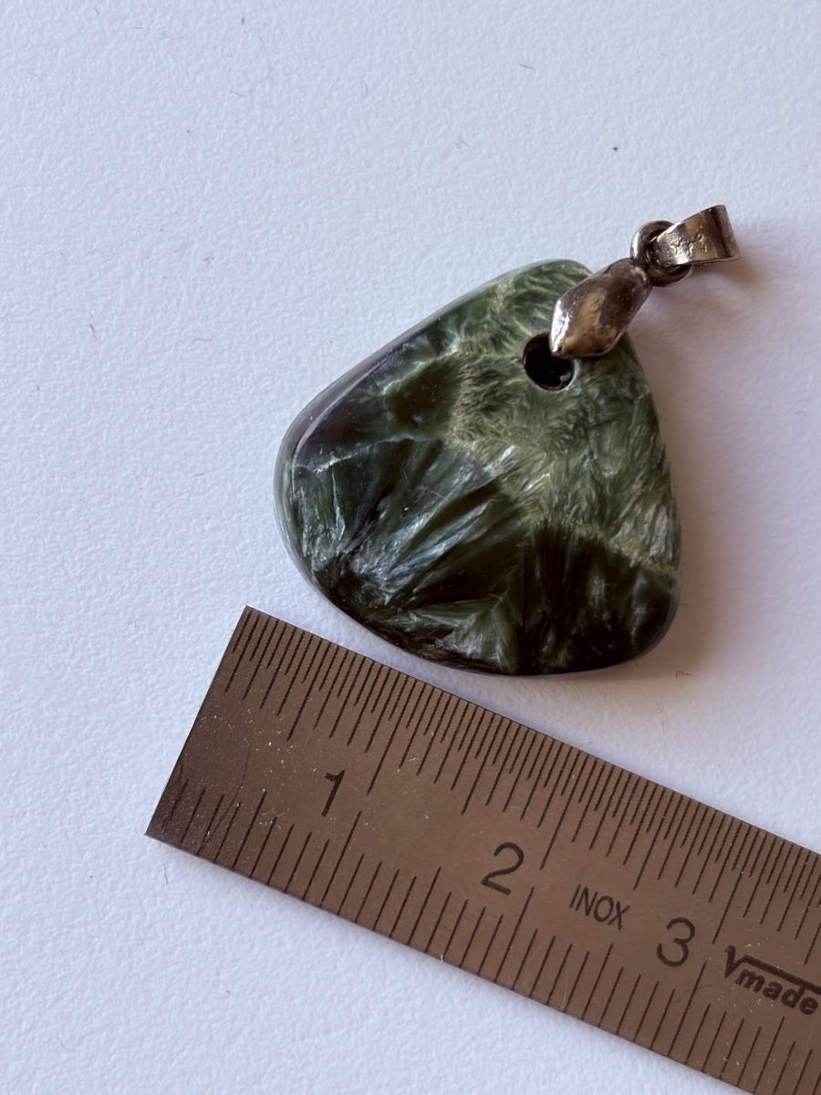 Anhänger: Pendentif en pierre: séraphinite – Neu und originalverpackt aus Le Noirmont von Fanny_ 3