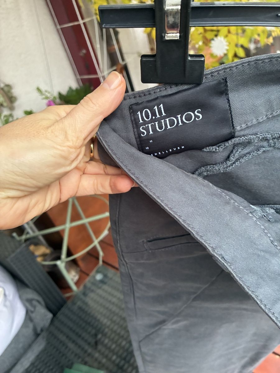 Hosen: 10.11 Studios Hose Damen  – Neu (gemäss Beschreibung) aus Laupen BE von ole_l8gg 3