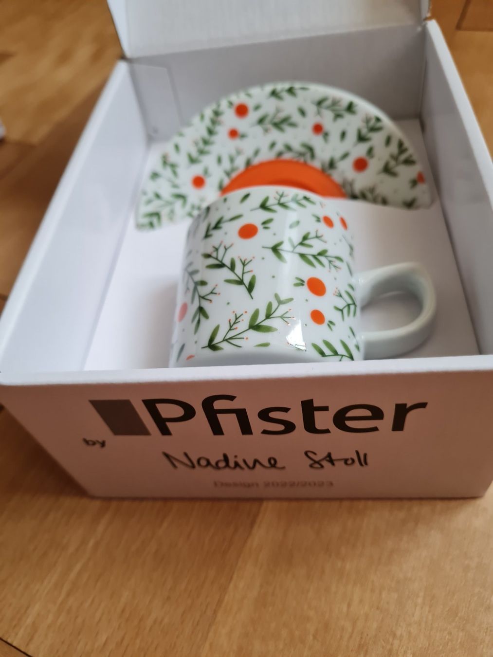 Pfister Tazze: Pfister Sammeltasse 2023 – Nuovo e nell'imballaggio originale da Zürich venduto da chralo