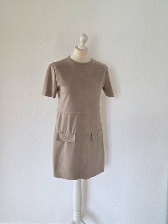 Kleid Beige Zara